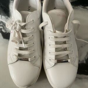 Valentino by Mario Valentino  White Sneakers platform Design size 9.5 fit 9